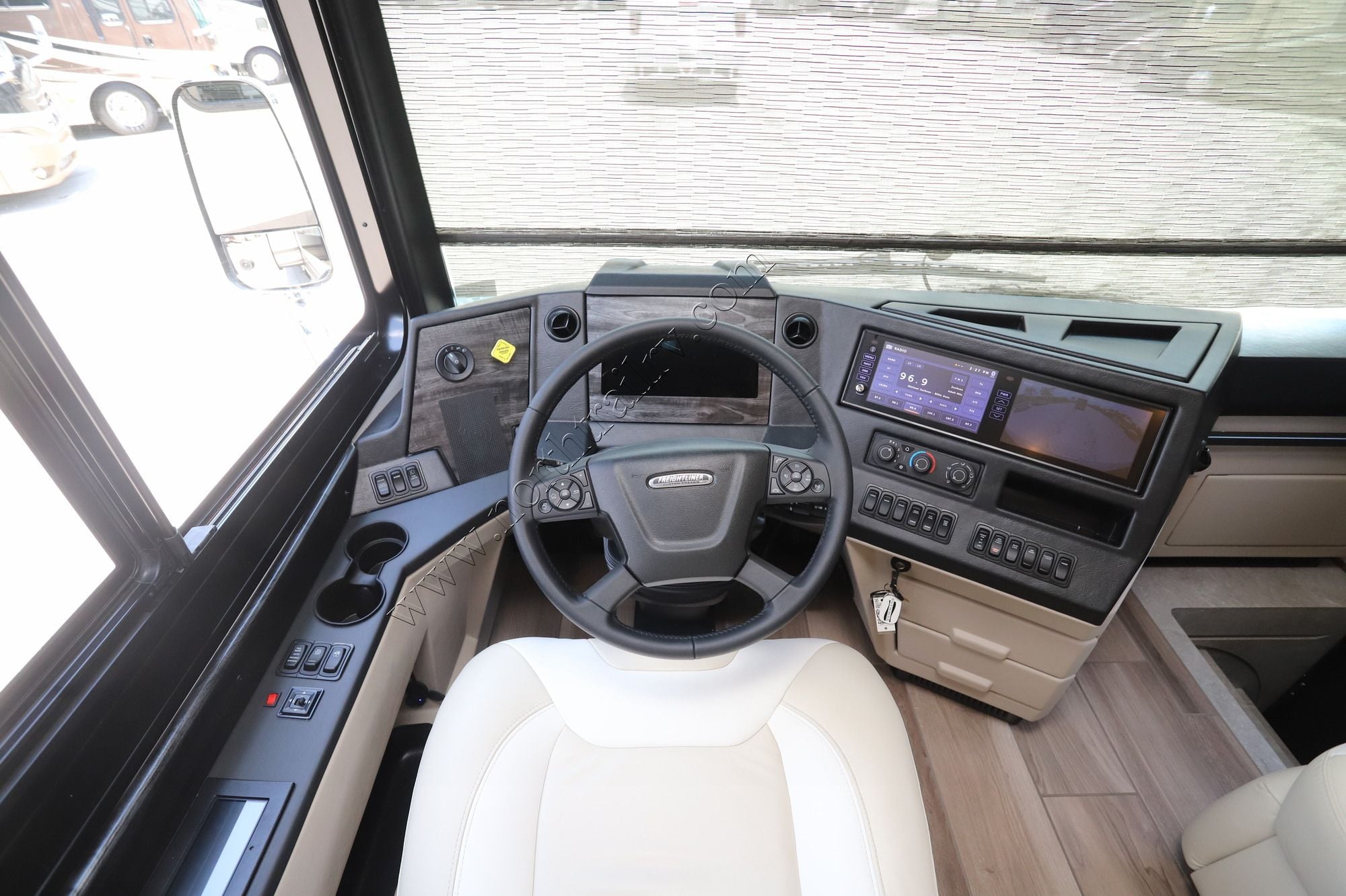 New 2027 Newmar Dutch Star 4345 Class A  For Sale
