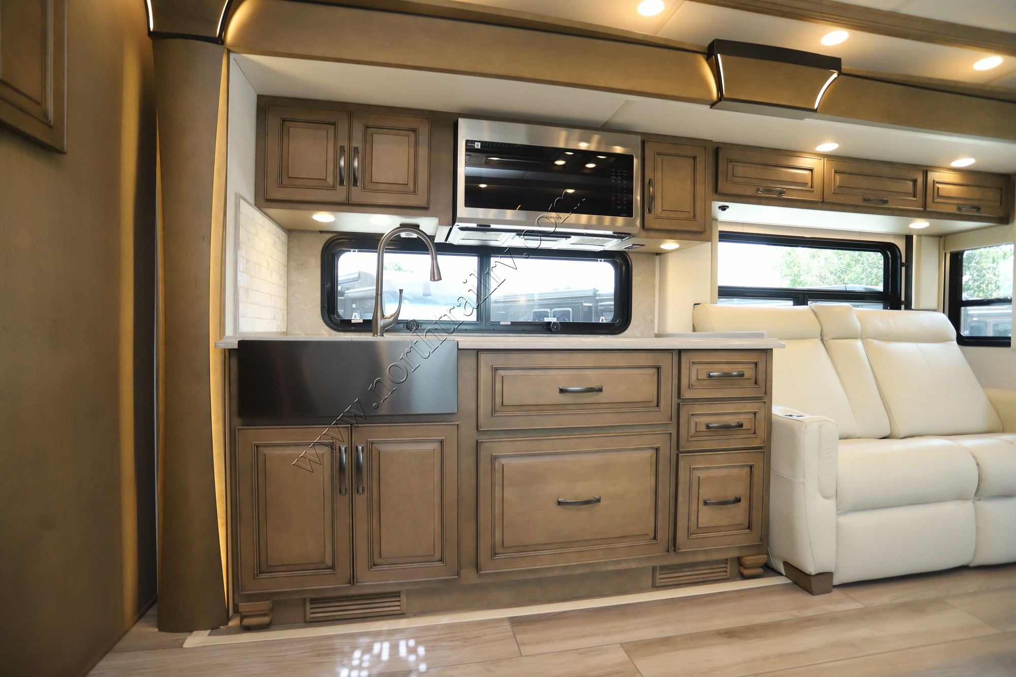 New 2027 Newmar Dutch Star 4345 Class A  For Sale