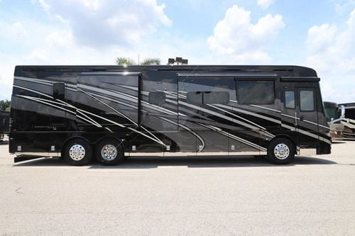 2027 Newmar Mountain Aire 4118