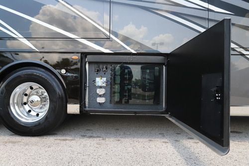 2027 Newmar Mountain Aire 4118