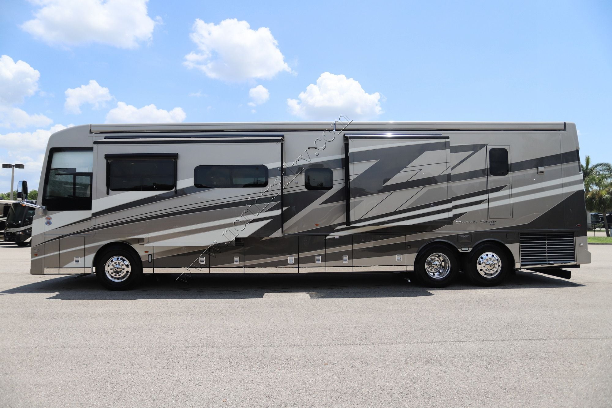 New 2027 Newmar Dutch Star 4345 Class A  For Sale