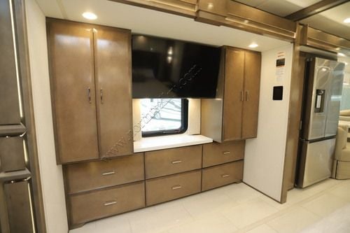 2027 Newmar Mountain Aire 4118