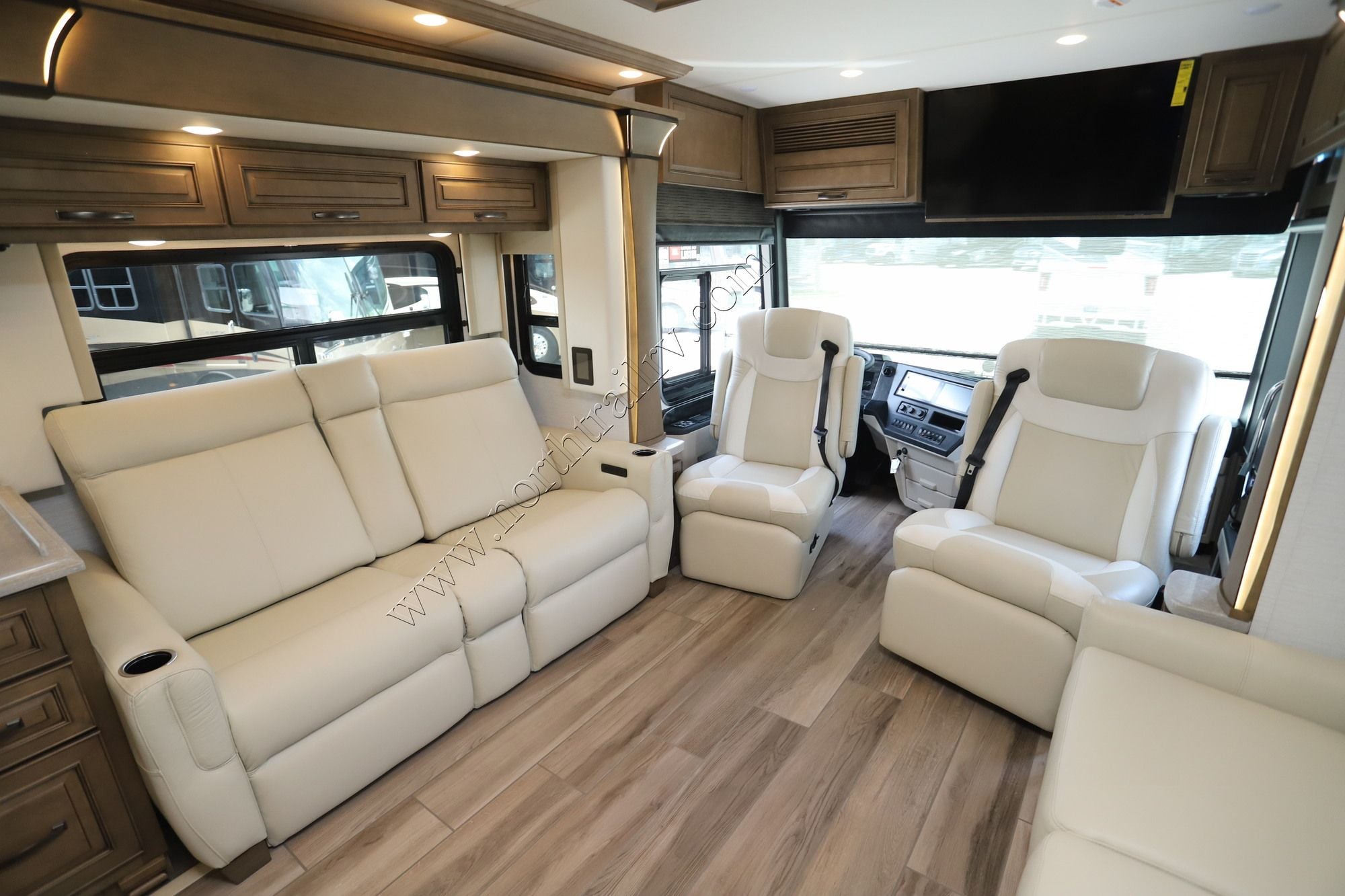New 2027 Newmar Dutch Star 4345 Class A  For Sale