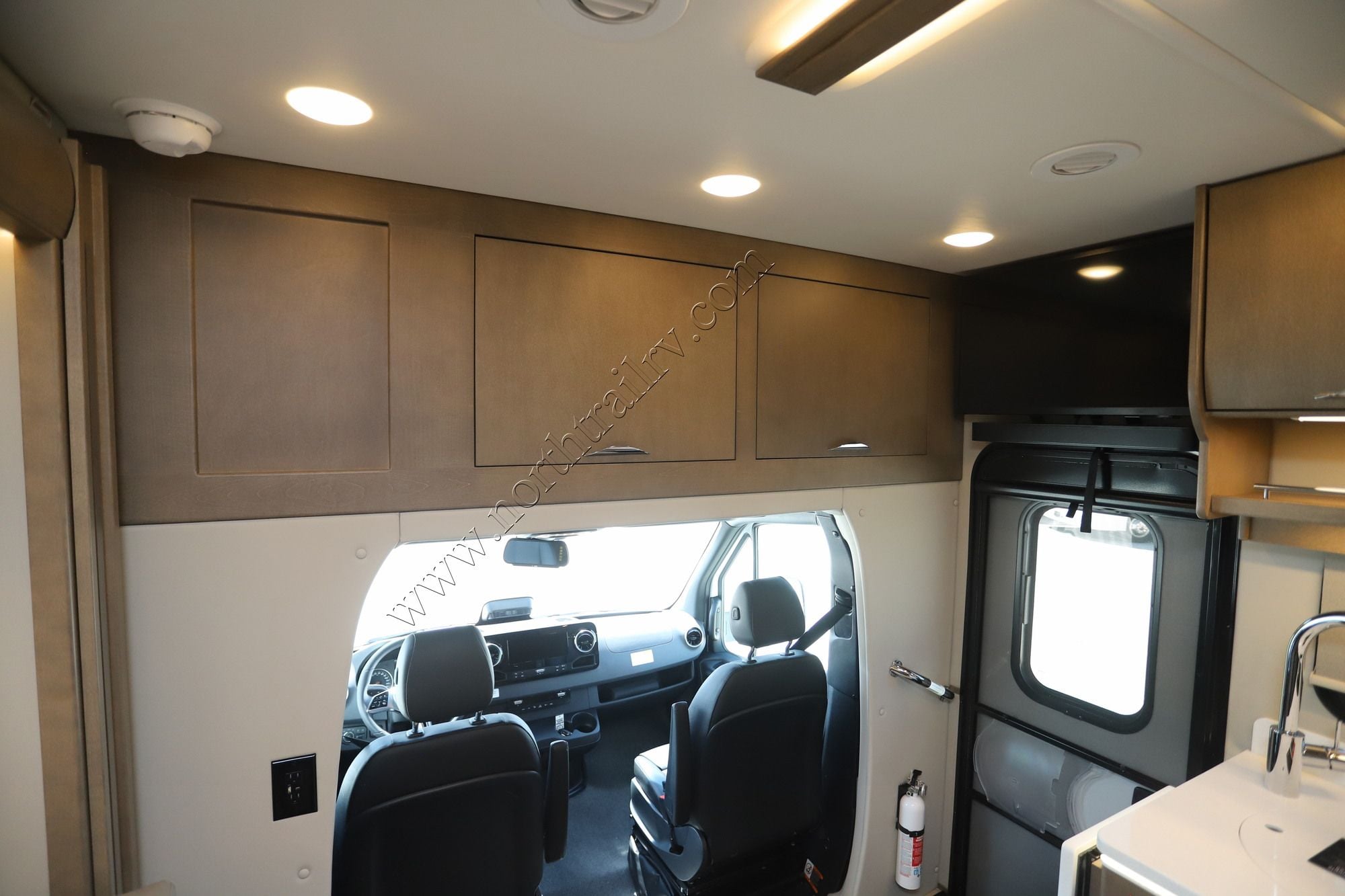 New 2027 Renegade Rv Vienna 25FWS Class C  For Sale