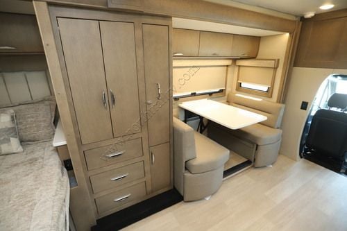 2027 Renegade Rv Vienna 25FWS