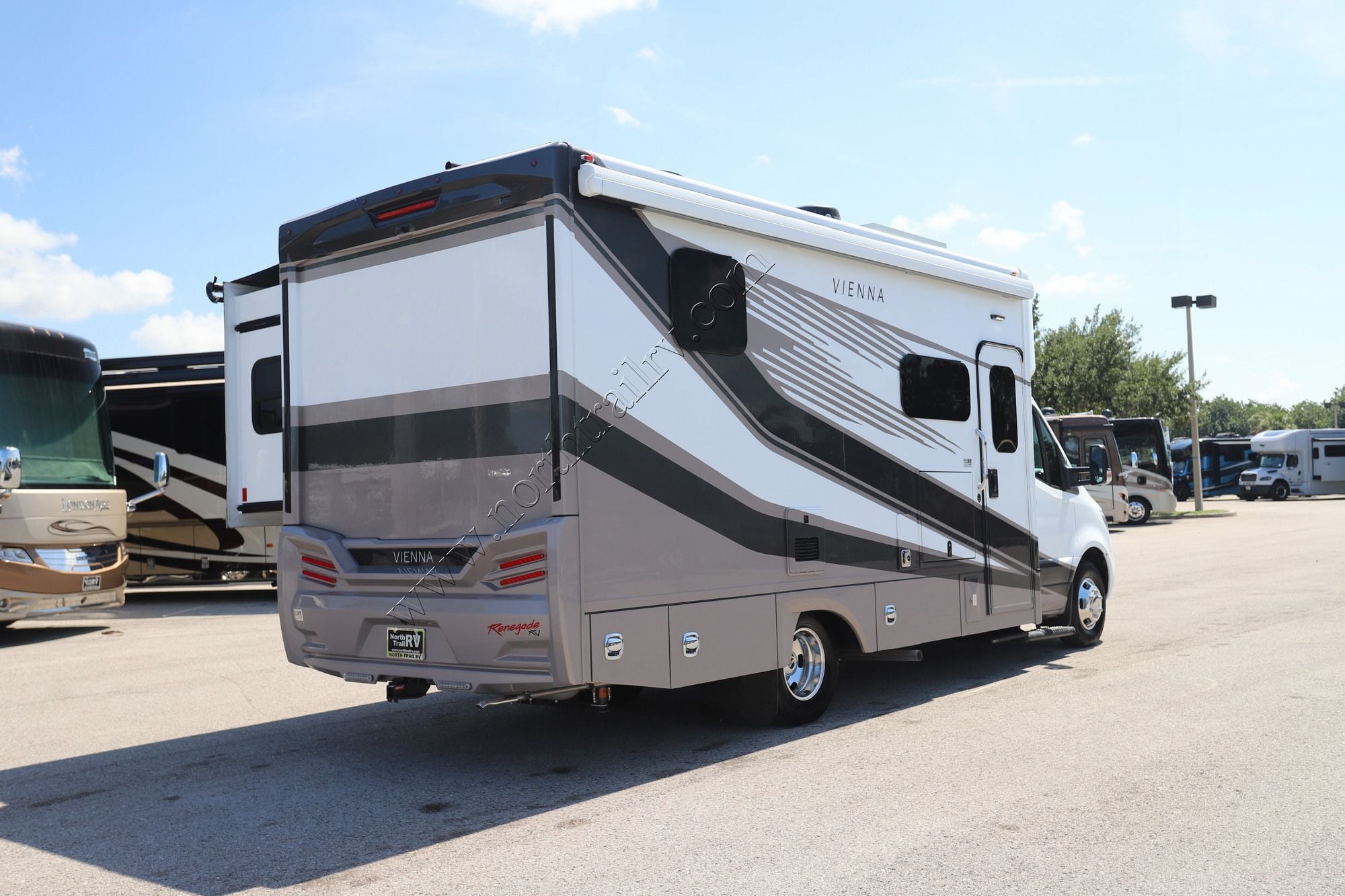 New 2027 Renegade Rv Vienna 25FWS Class C  For Sale