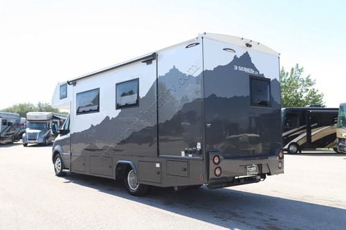 2025 Dynamax Isata 3 24SSSFXM