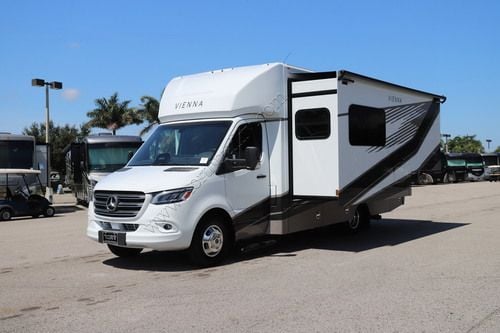 2027 Renegade Rv Vienna 25FWS