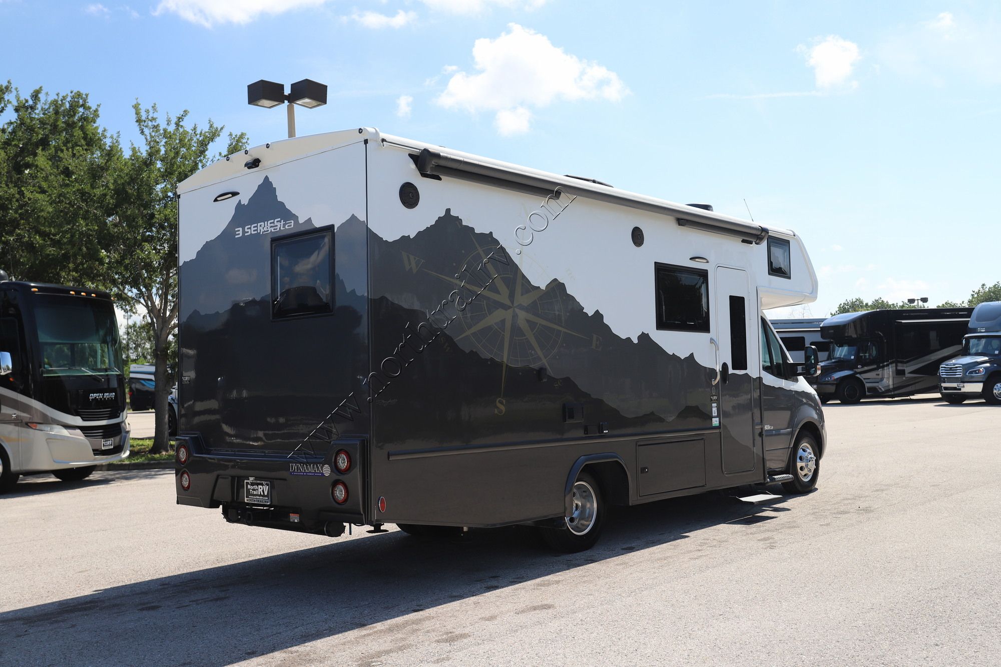 New 2025 Dynamax Isata 3 24SSSFXM Class C  For Sale