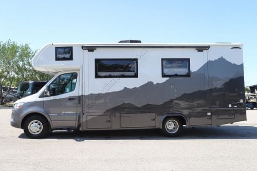 2025 Dynamax Isata 3 24SSSFXM