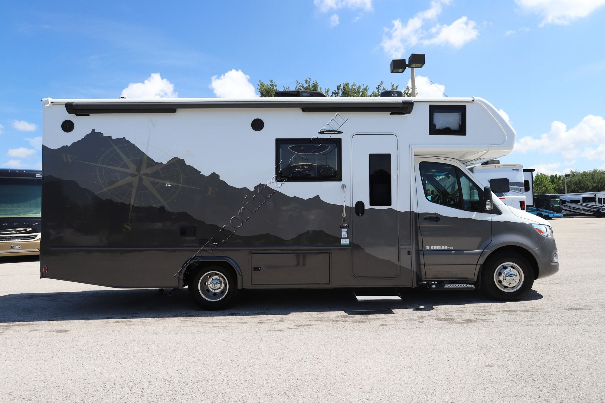 New 2025 Dynamax Isata 3 24SSSFXM Class C  For Sale