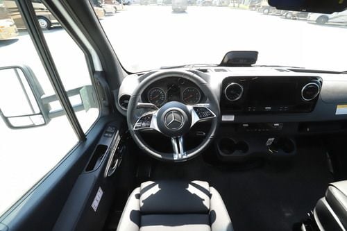 2027 Renegade Rv Vienna 25FWS