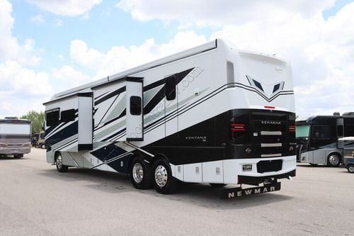 2027 Newmar Ventana 4345