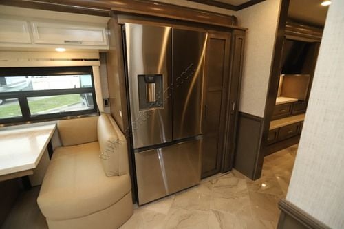 2027 Newmar Ventana 4345