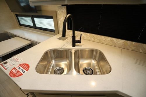 2027 Tiffin Motor Homes Allegro 33AA