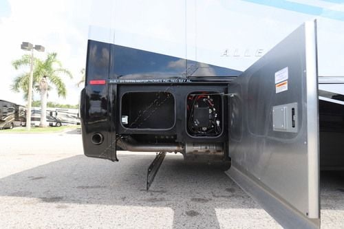 2027 Tiffin Motor Homes Allegro 33AA