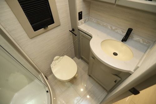 2027 Tiffin Motor Homes Allegro 33AA