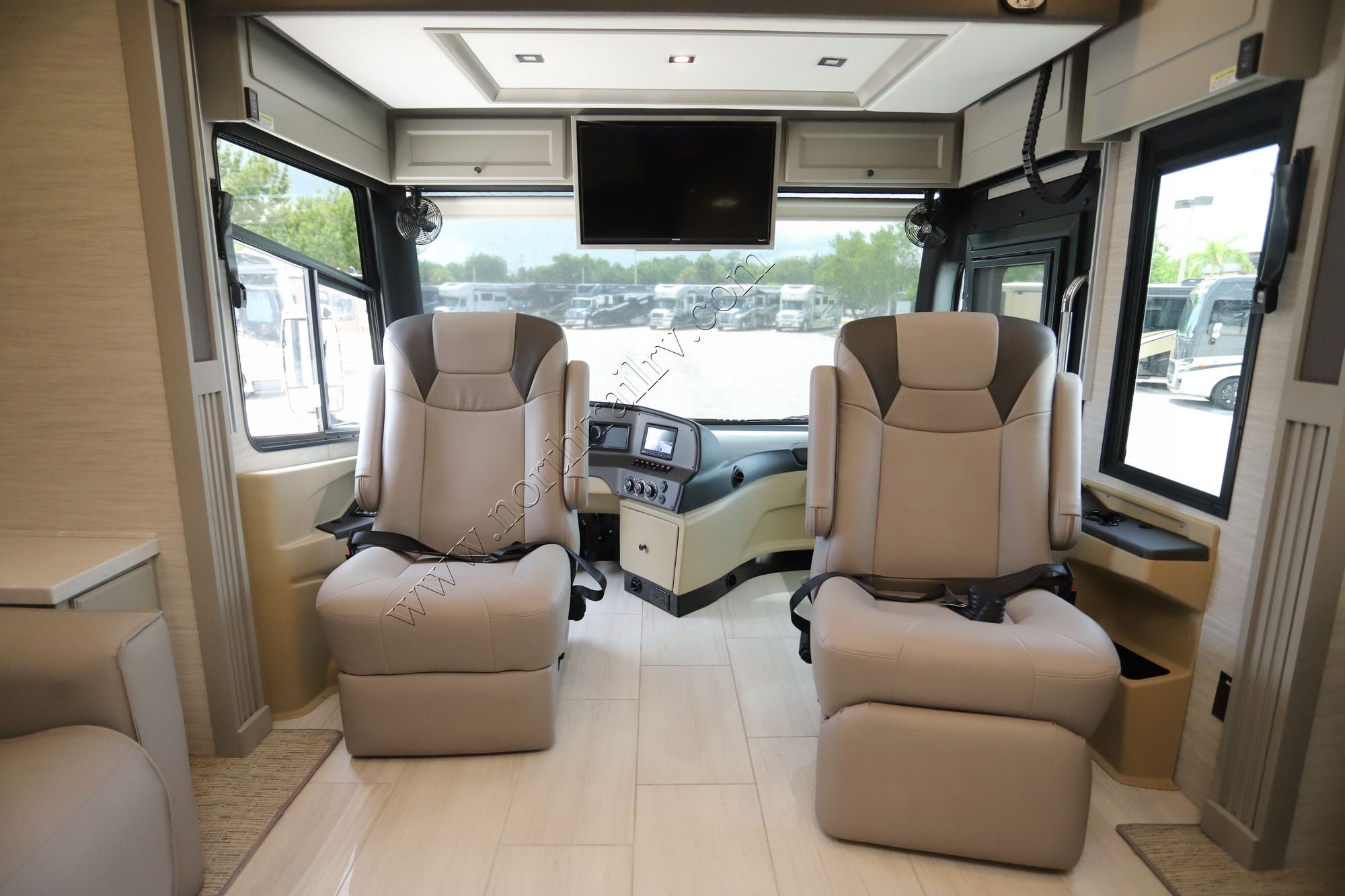 New 2027 Tiffin Motor Homes Allegro Red 33AA Class A  For Sale