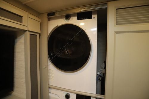 2027 Tiffin Motor Homes Allegro 33AA