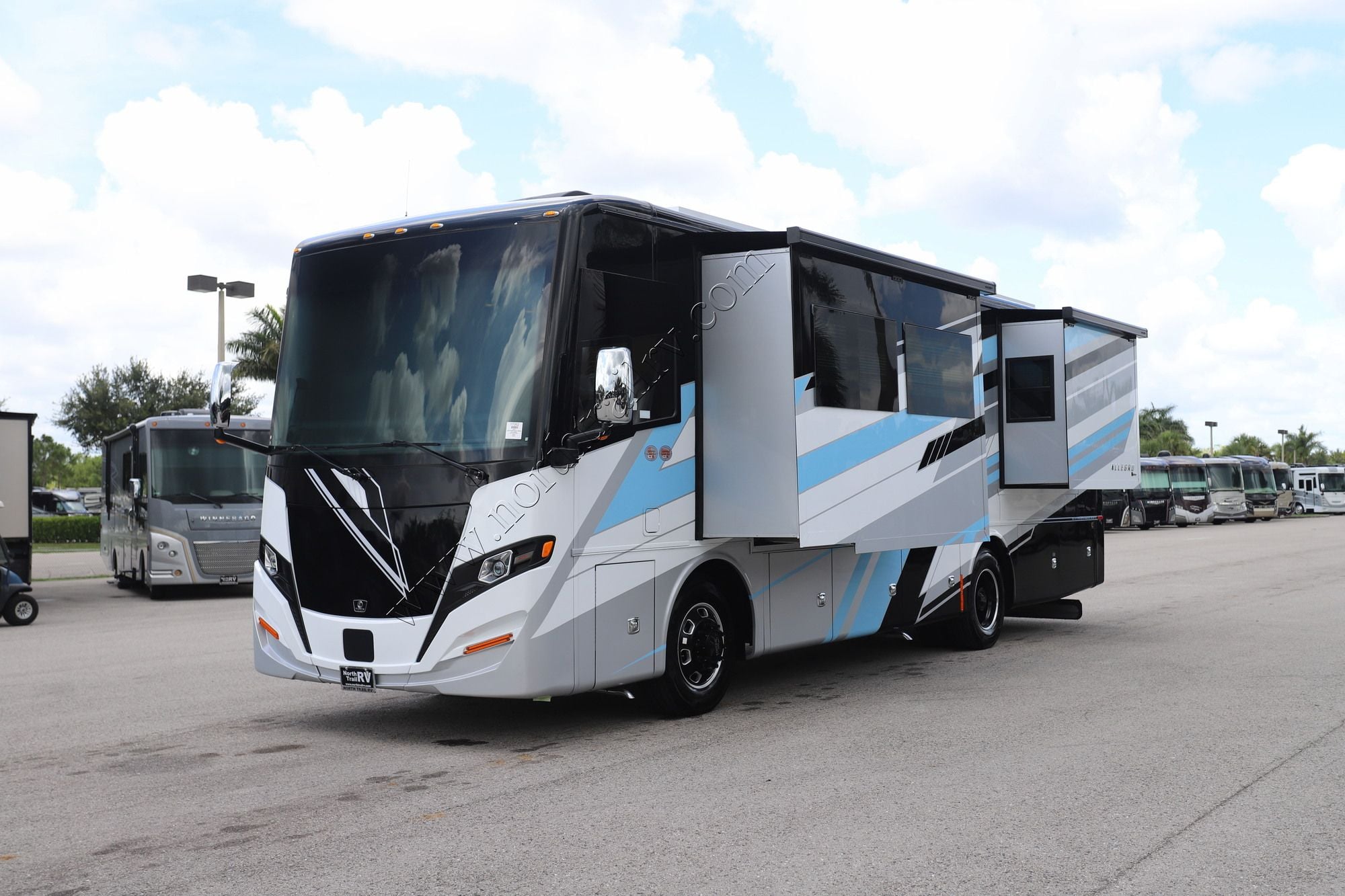 New 2027 Tiffin Motor Homes Allegro Red 33AA Class A  For Sale