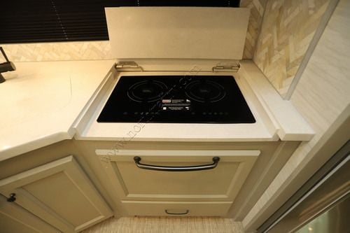 2027 Tiffin Motor Homes Allegro 33AA