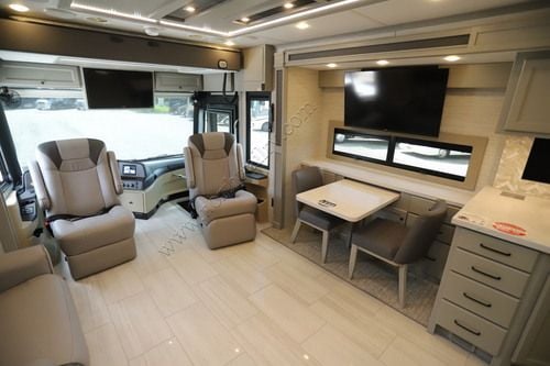 2027 Tiffin Motor Homes Allegro 33AA