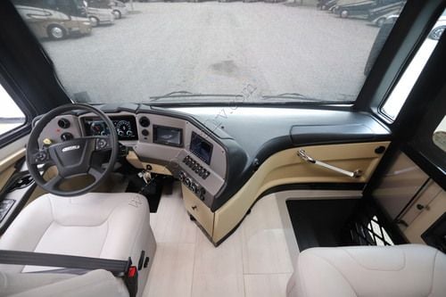 2027 Tiffin Motor Homes Allegro 33AA