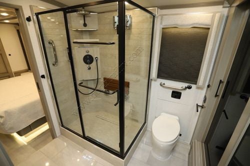 2027 Newmar London Aire 4551