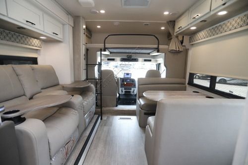 2023 Dynamax Europa 32KD