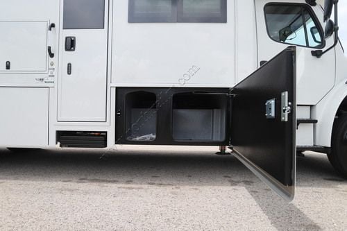 2026 Dynamax Europa 32KD