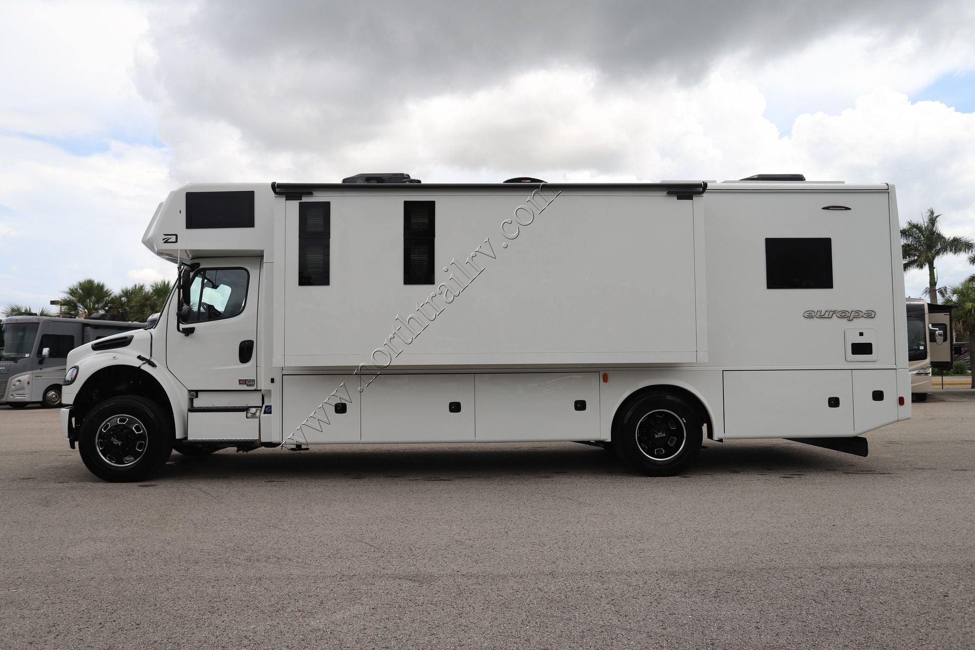 New 2026 Dynamax Europa 32KD Super C  For Sale