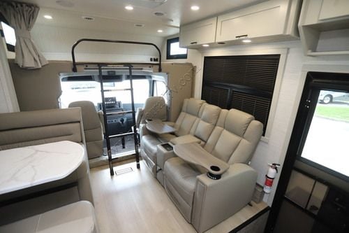 2026 Dynamax Europa 32KD