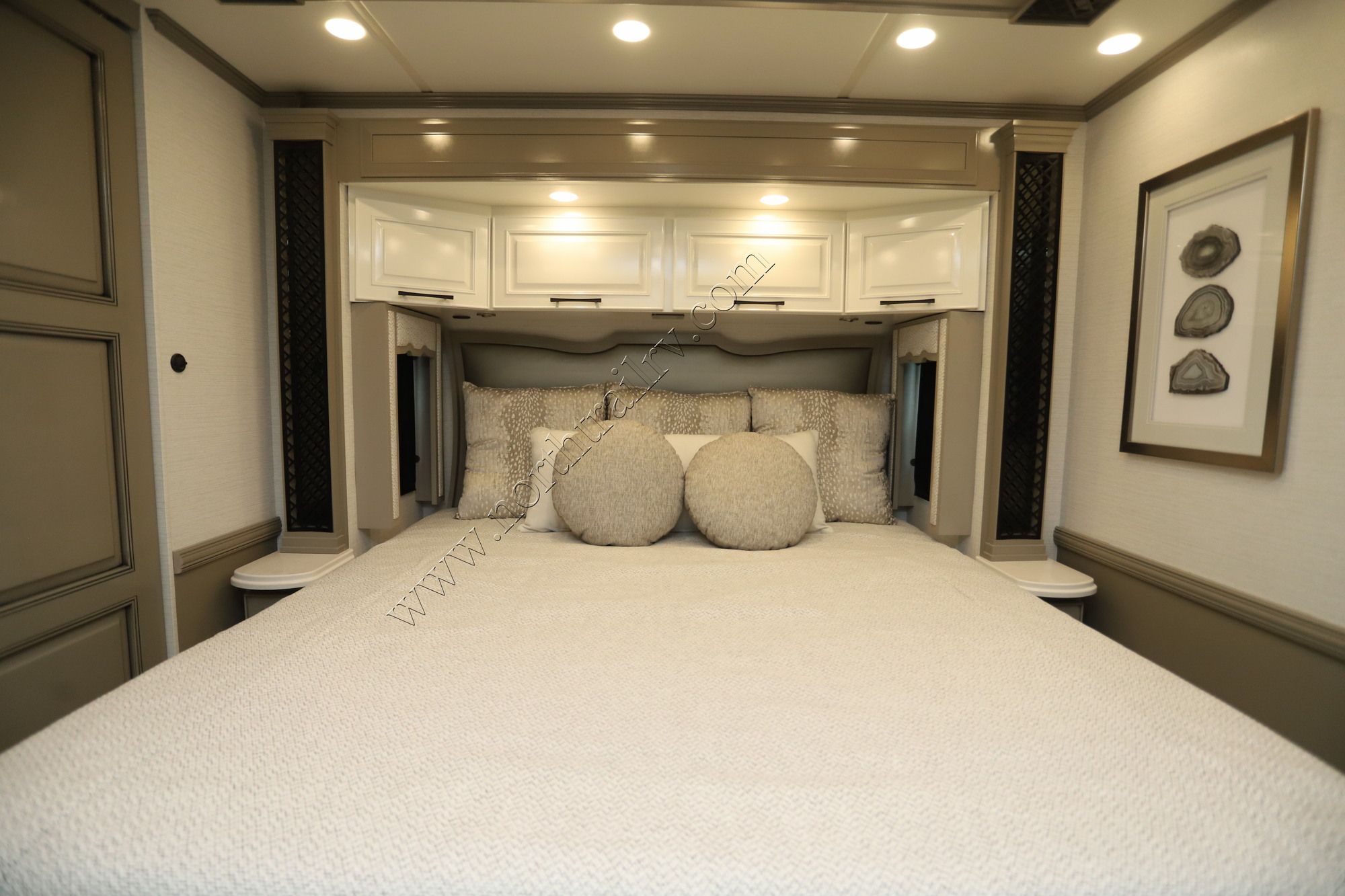 New 2027 Newmar London Aire 4551 Class A  For Sale