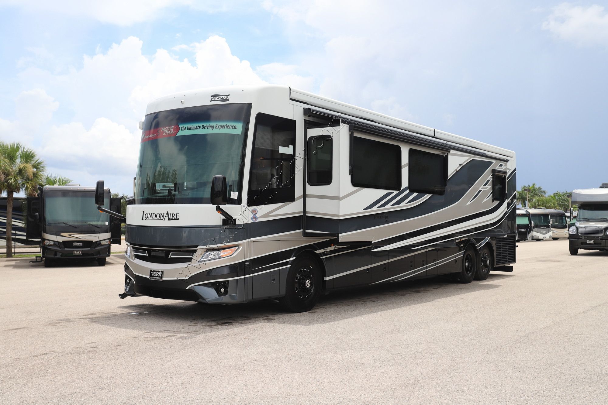 New 2027 Newmar London Aire 4551 Class A  For Sale