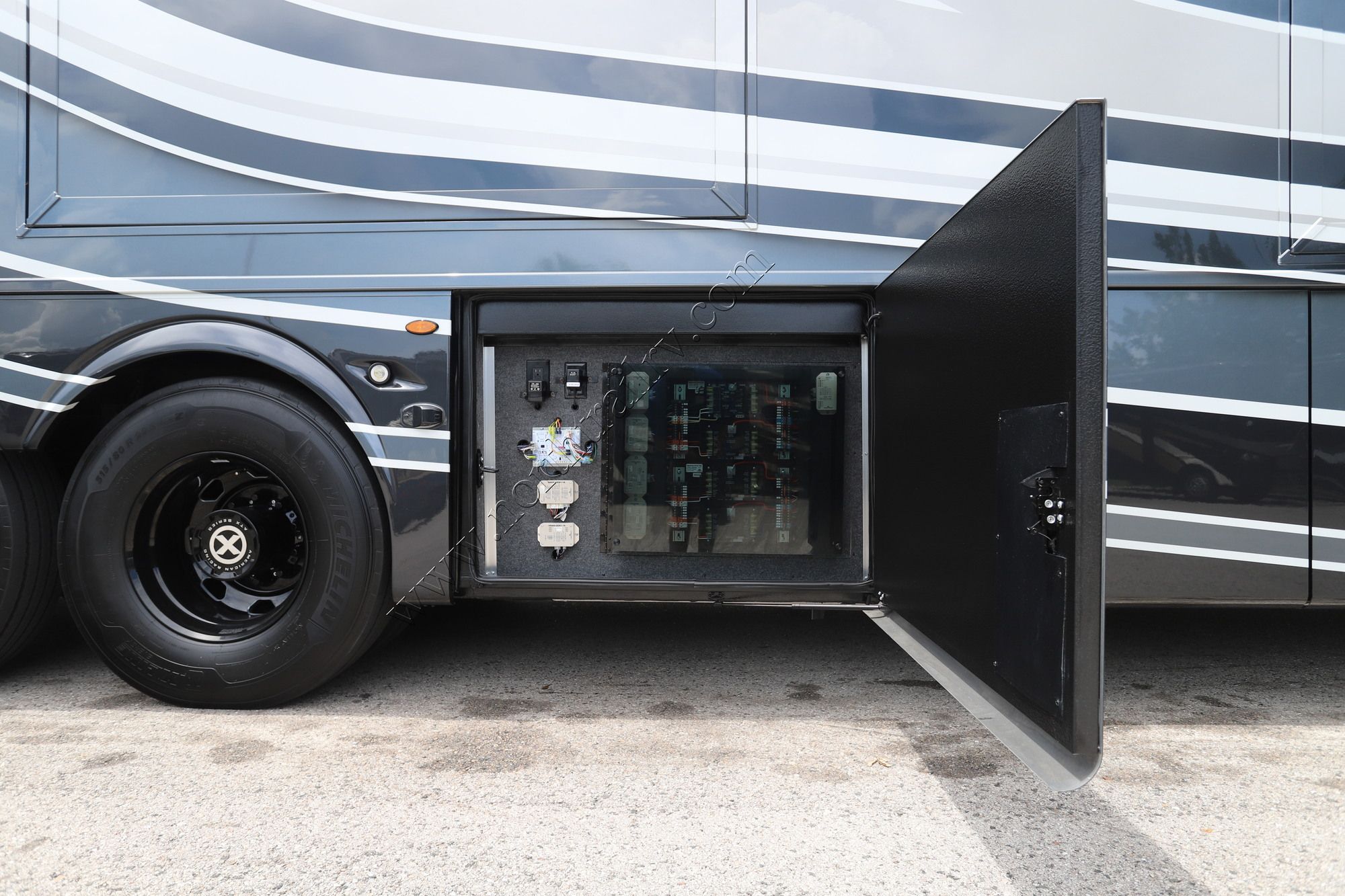 New 2027 Newmar London Aire 4551 Class A  For Sale