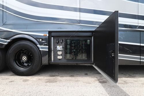 2027 Newmar London Aire 4551
