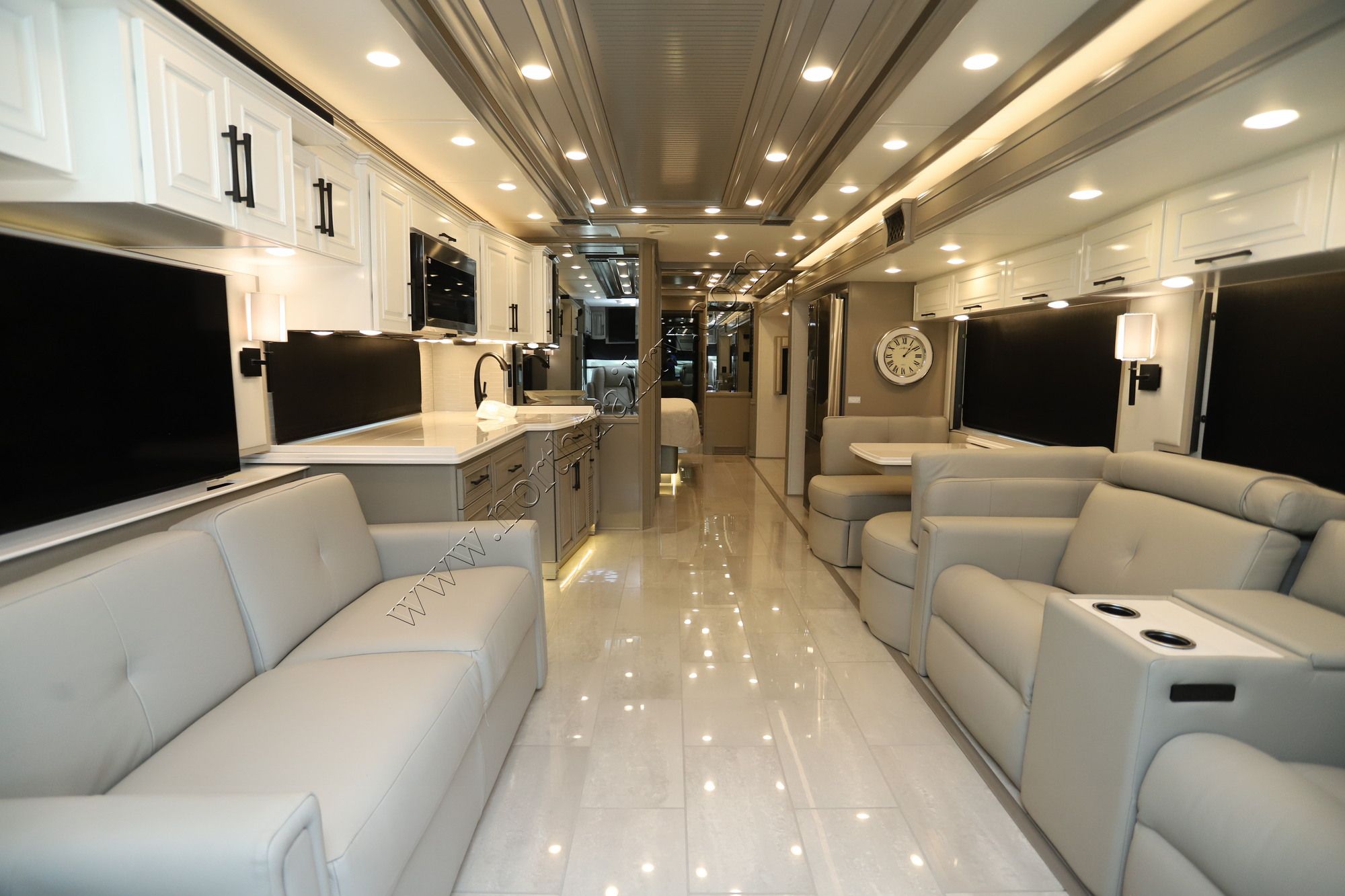New 2027 Newmar London Aire 4551 Class A  For Sale