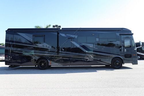 2025 Tiffin Motor Homes Phaeton 40IH Class A