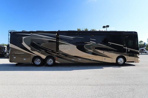 2015 Tiffin Motor Homes Phaeton 42LH Class A