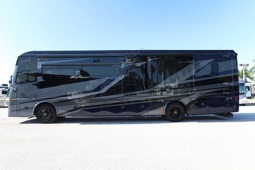 2025 Tiffin Motor Homes Phaeton 40IH Class A