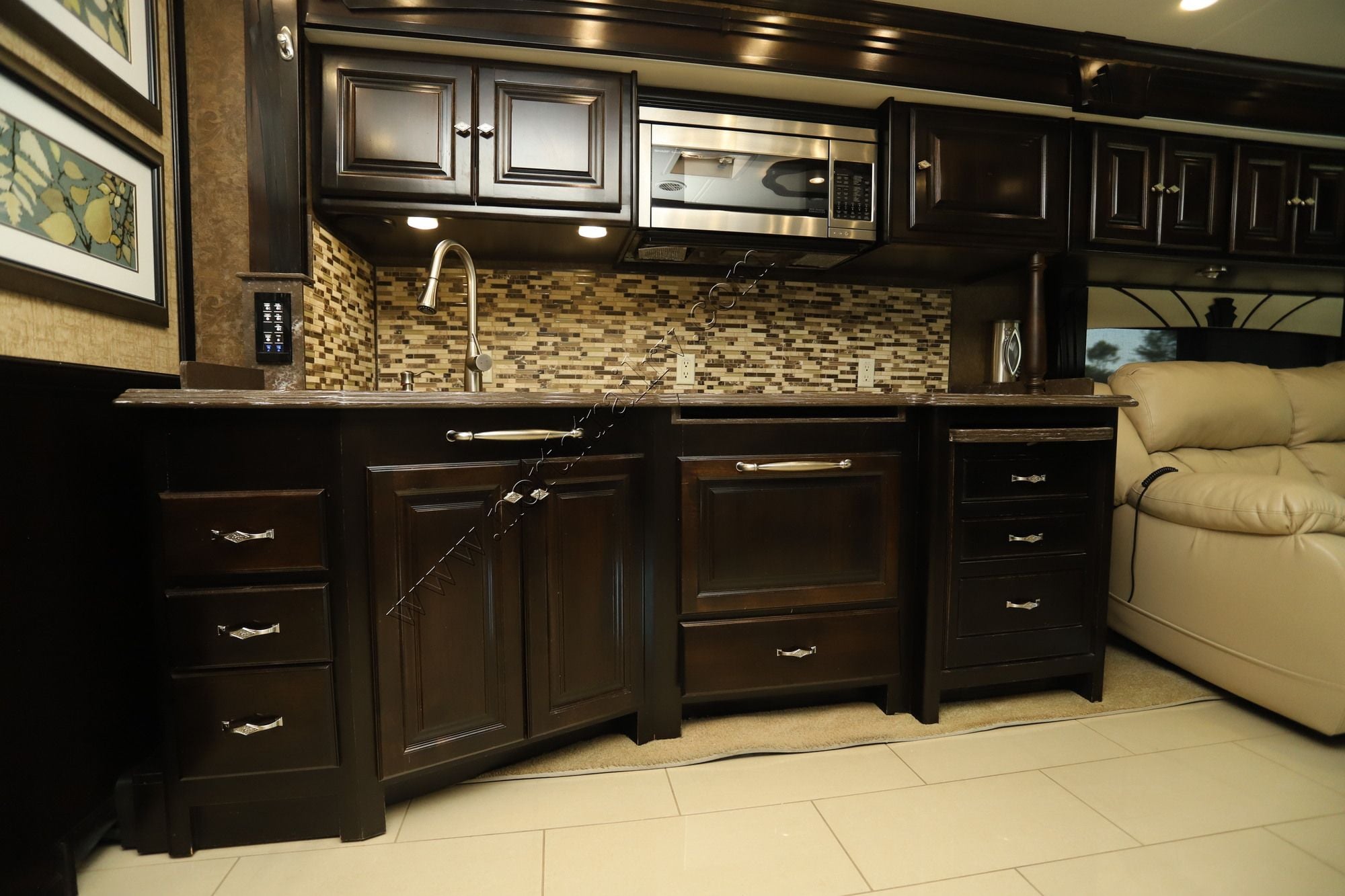 Used 2015 Tiffin Motor Homes Phaeton 42LH Class A  For Sale