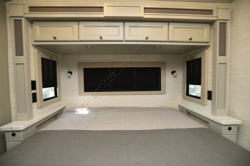 2027 Tiffin Motor Homes Allegro Bay 34DB