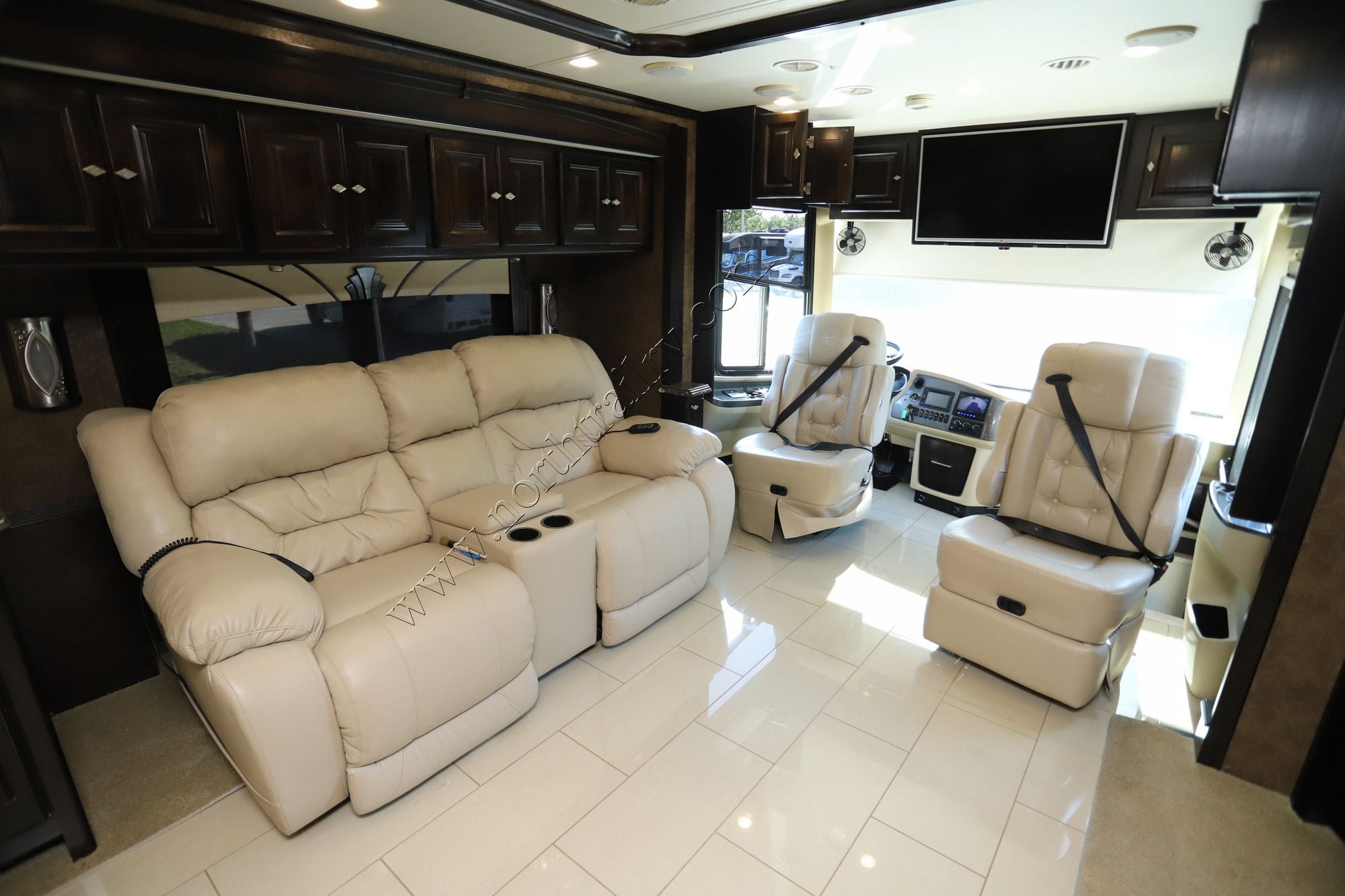 Used 2015 Tiffin Motor Homes Phaeton 42LH Class A  For Sale