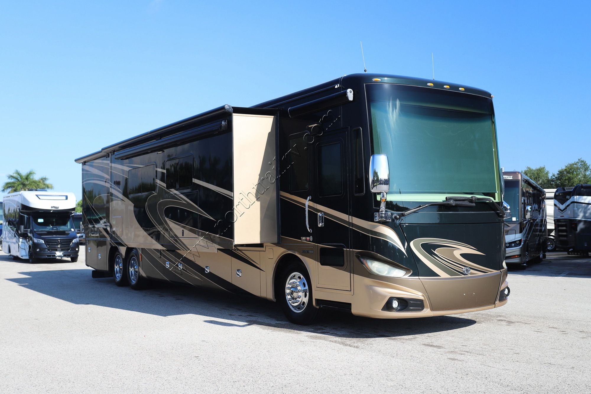 Used 2015 Tiffin Motor Homes Phaeton 42LH Class A  For Sale