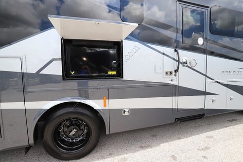 2027 Tiffin Motor Homes Allegro 29NA