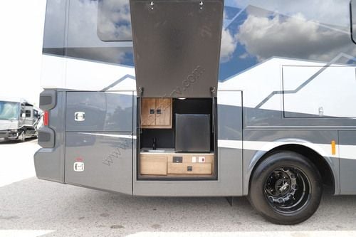 2027 Tiffin Motor Homes Allegro 29NA