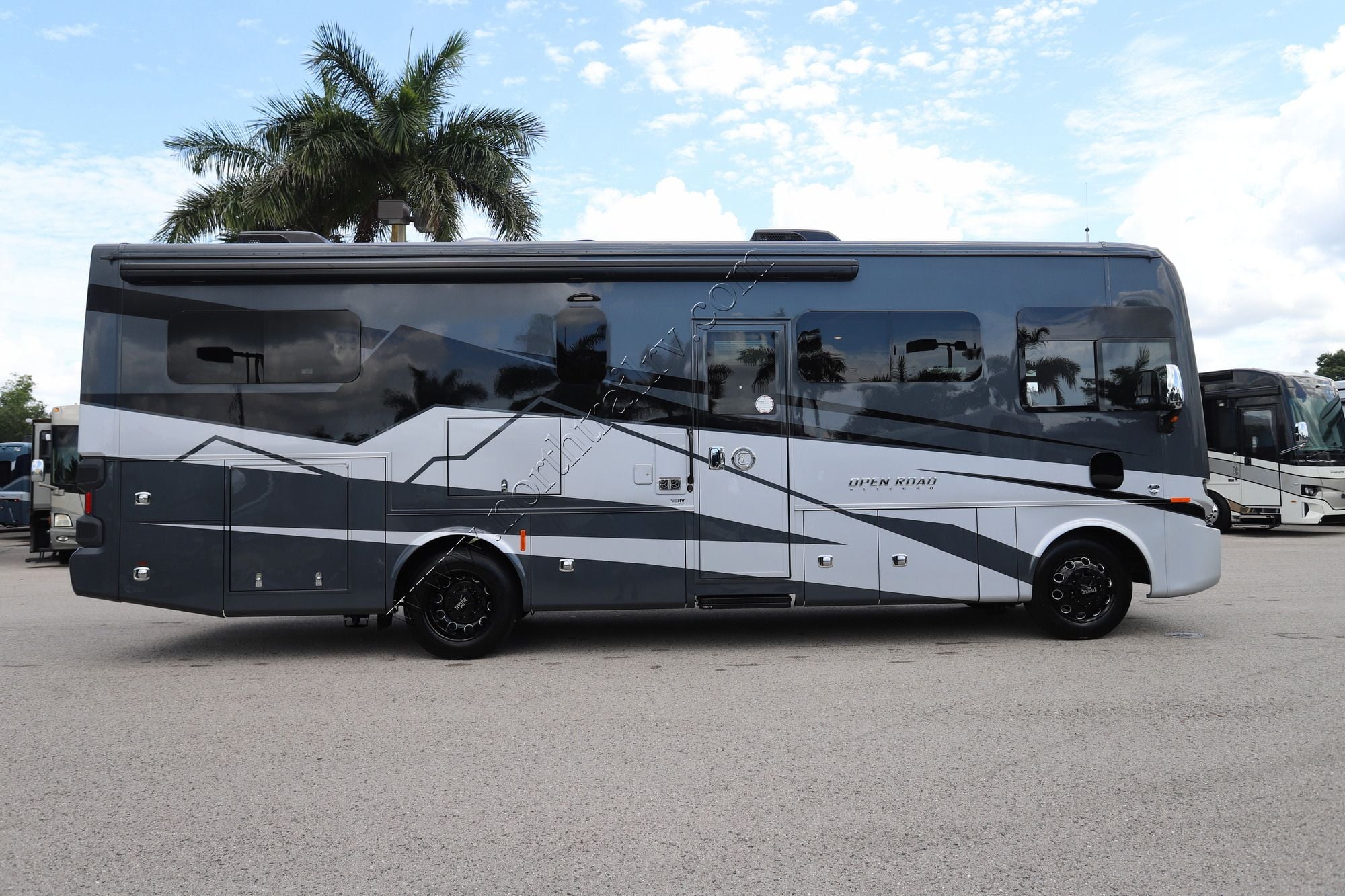New 2027 Tiffin Motor Homes Allegro 29NA Class A  For Sale