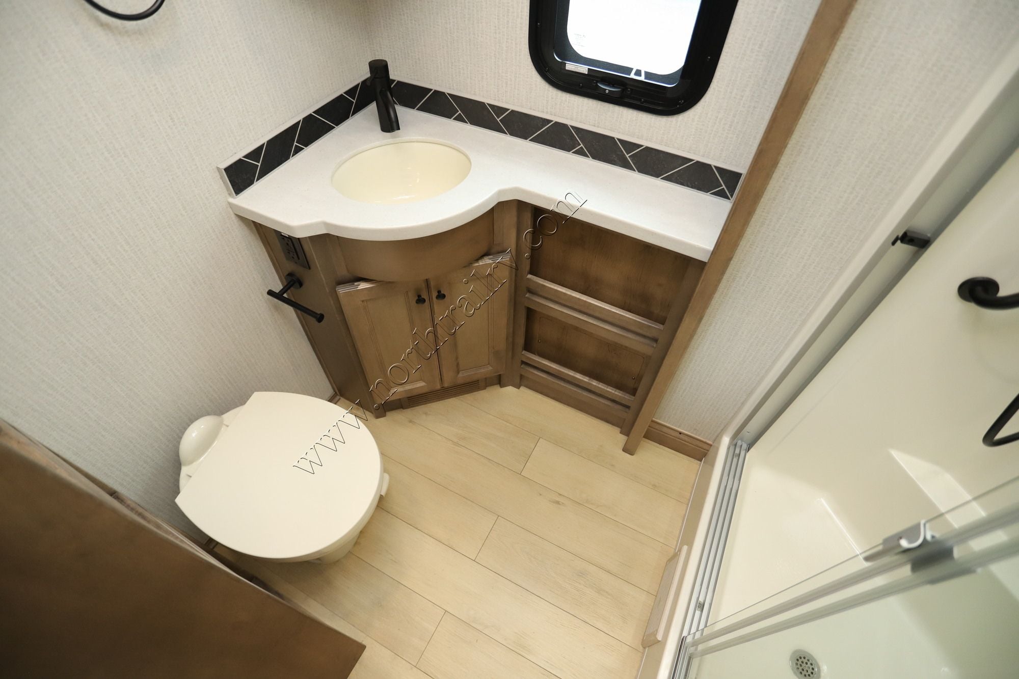 New 2027 Tiffin Motor Homes Allegro 29NA Class A  For Sale