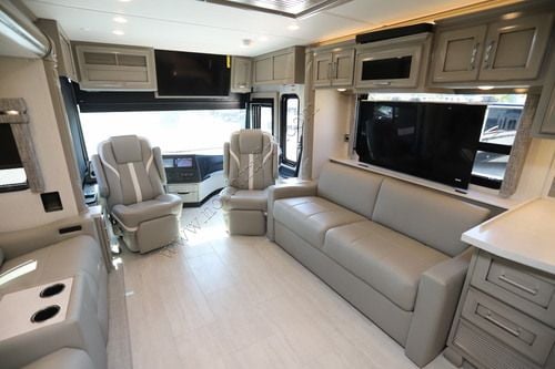2027 Newmar Ventana 4037