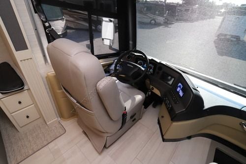 2027 Tiffin Motor Homes Allegro 33AA